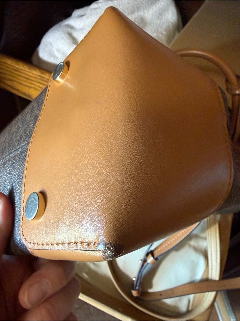 Michael Kors Mercer Gallery Satchel Brown Signature MK Logo
Crossbody Bag EUC - Picture 16 of 16